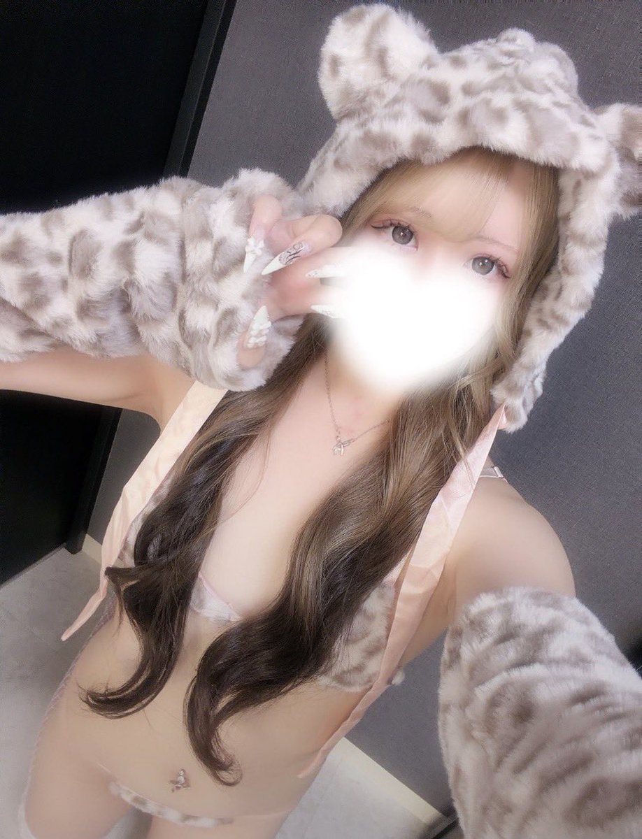 AnthonyFavaro1's tweet photo. 調教実績増やすために800円でやるよ♡
リンク咥えてDMこい♡
#貢ぎマゾ　#M男　#裏アカ女子　#貢ぎ奴隷   #動画買います  #レシート奴隷 https://t.co/07Z2fTPK8I