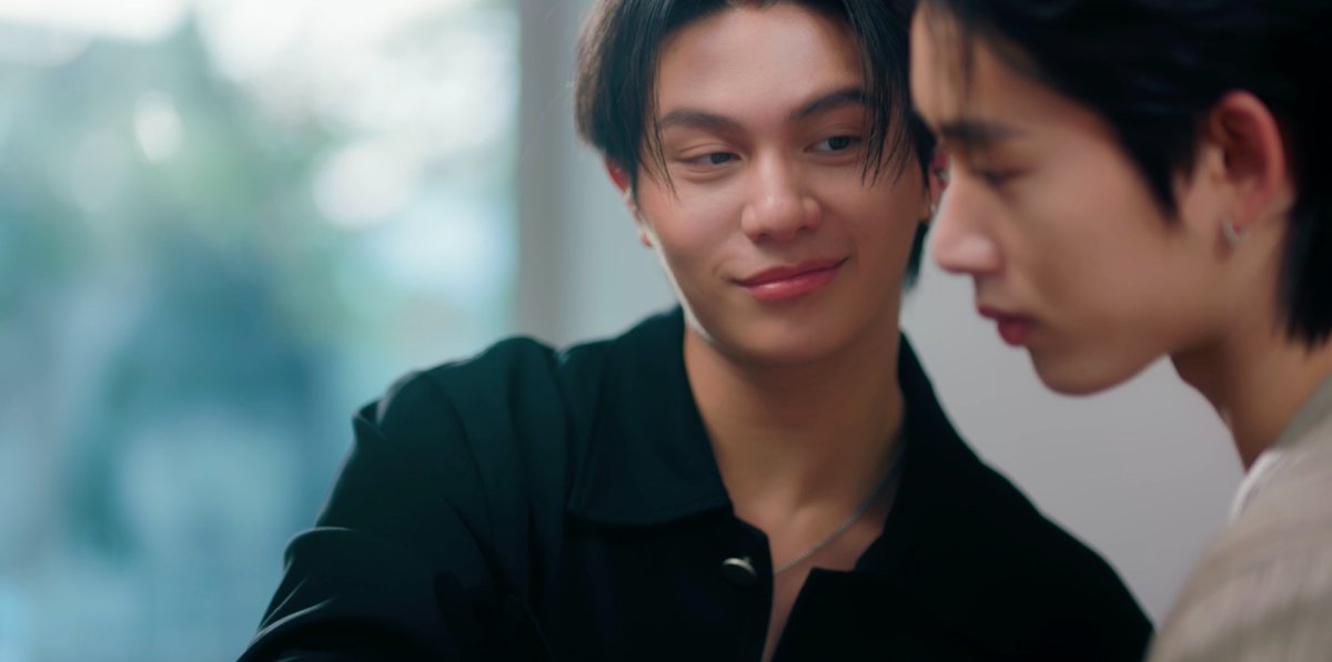 GMMTV's tweet photo. ละดีนจีบไรขนาดนั้นอ่ะ รักเราไม่เคยไม่หวานเลย ออนซอนเด้
#YouManiacSeriesEP5
@Williamjkp1 @EstRvp https://t.co/NLKxmENxd1