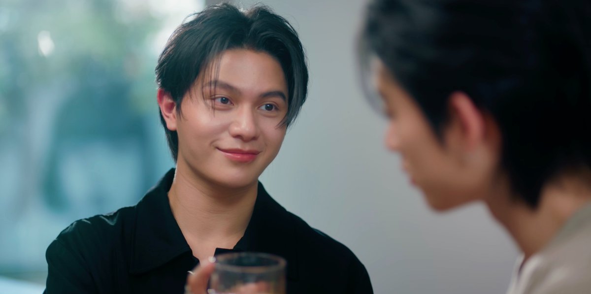 GMMTV's tweet photo. ละดีนจีบไรขนาดนั้นอ่ะ รักเราไม่เคยไม่หวานเลย ออนซอนเด้
#YouManiacSeriesEP5
@Williamjkp1 @EstRvp https://t.co/NLKxmENxd1