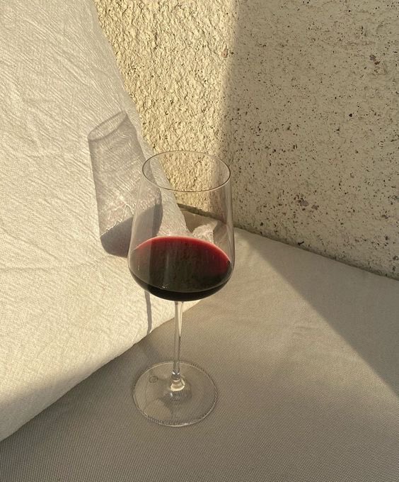 Verowineco's tweet photo. When the Vero hits the bloodstream. https://t.co/n9Hrhe1blz