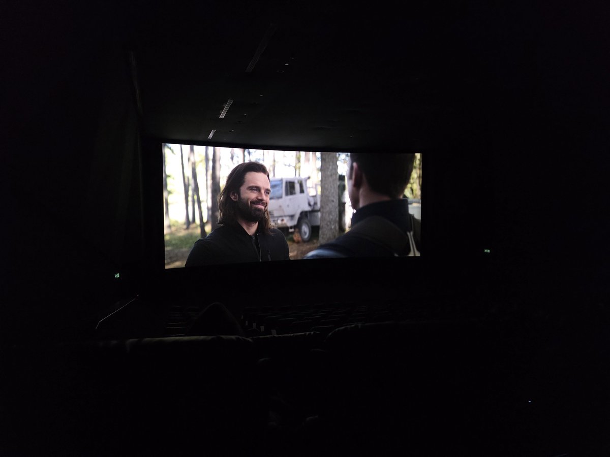 OrdinaryHussain's tweet photo. شفت الفلم للمرة الرابعة
واخذت البوستر😍 https://t.co/uXHsNYCQUV