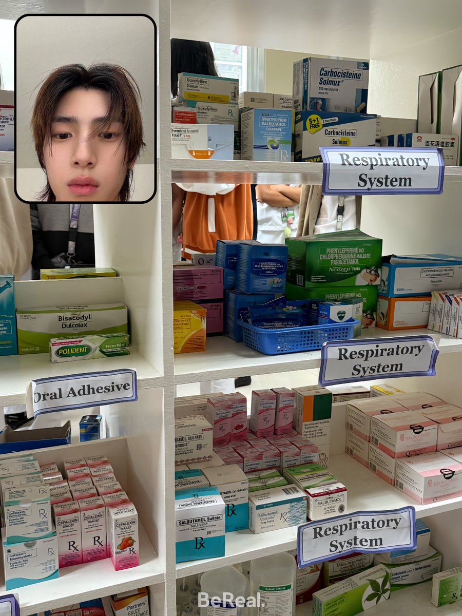 i0o56's tweet photo. bereals of a pharma student jju 💊 https://t.co/HxxUbI1IIf
