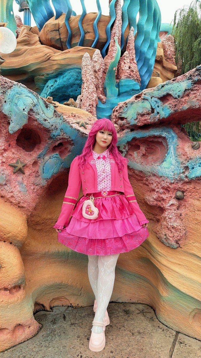 3imisan's tweet photo. 2回目のピンクちゃんもすっっごく楽しかった🎀🩷今日は前回よりもピンクちゃんに気付いてもらえて本当にうれしい😭

#dハロ仮装2026 #dハロ仮装 https://t.co/MRBiX2r9rm