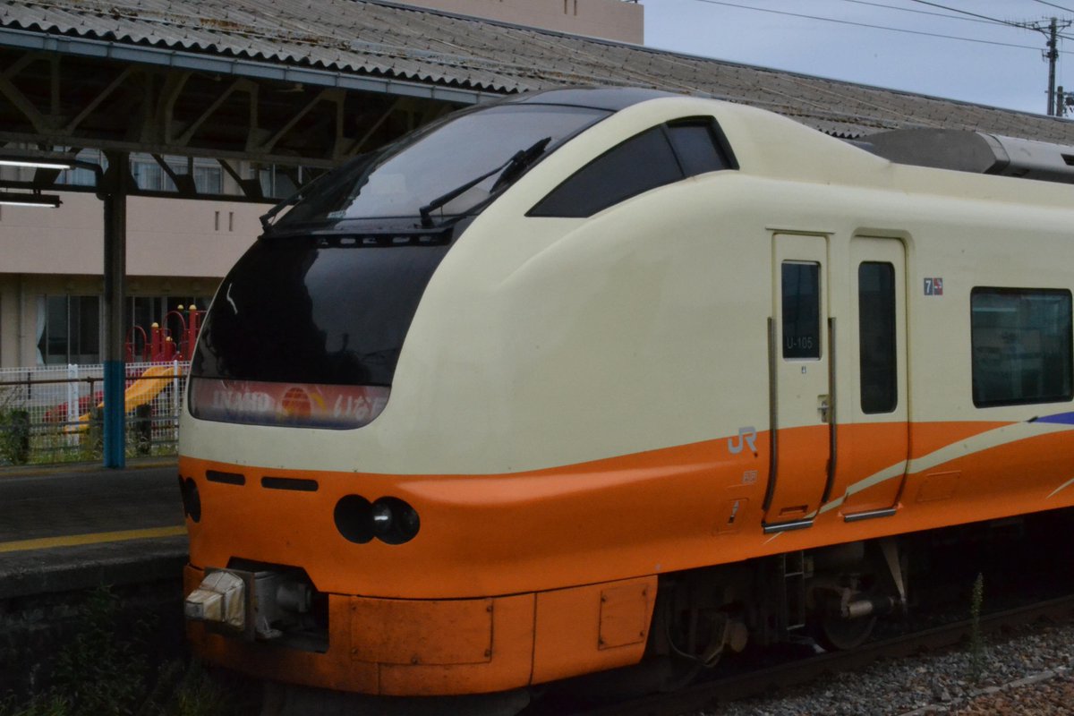 ujw2hp's tweet photo. 9/26 新発田駅
特急いなほ3号
#新発田
#E653
#撮り鉄 https://t.co/AbK04rzuKW