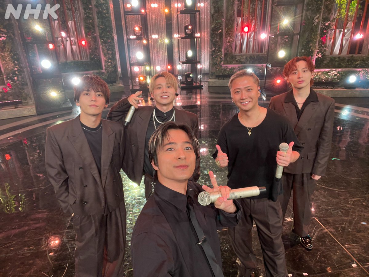 nhk_venue101's tweet photo. 📺#Venue101EXTRA NOW ON AIR✨

🎲#Da_iCE / #アンリミテッド 🎲

放送は同時配信中👇
スマホでも見られます📱
https://t.co/epeicL4KrD

✅#工藤大輝 &amp; #花村想太 が作詞・作曲🎶
✅Ｗボーカルによるサビの超絶ロングトーンに注目👀 https://t.co/BM5VVXFZ6v