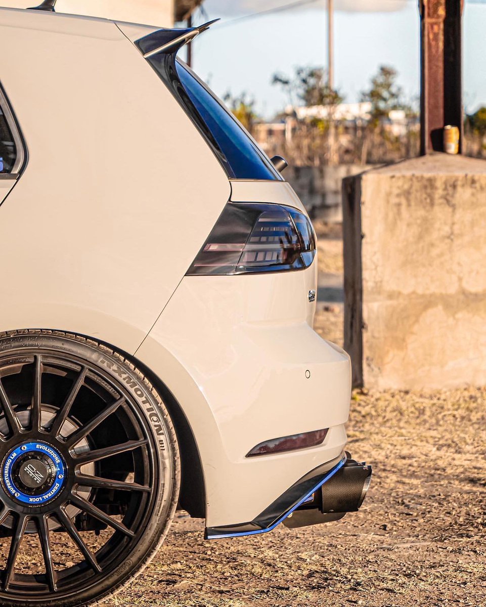 TinyWhiskersX's tweet photo. MK7 GTE 🔌 https://t.co/6boenob8YU