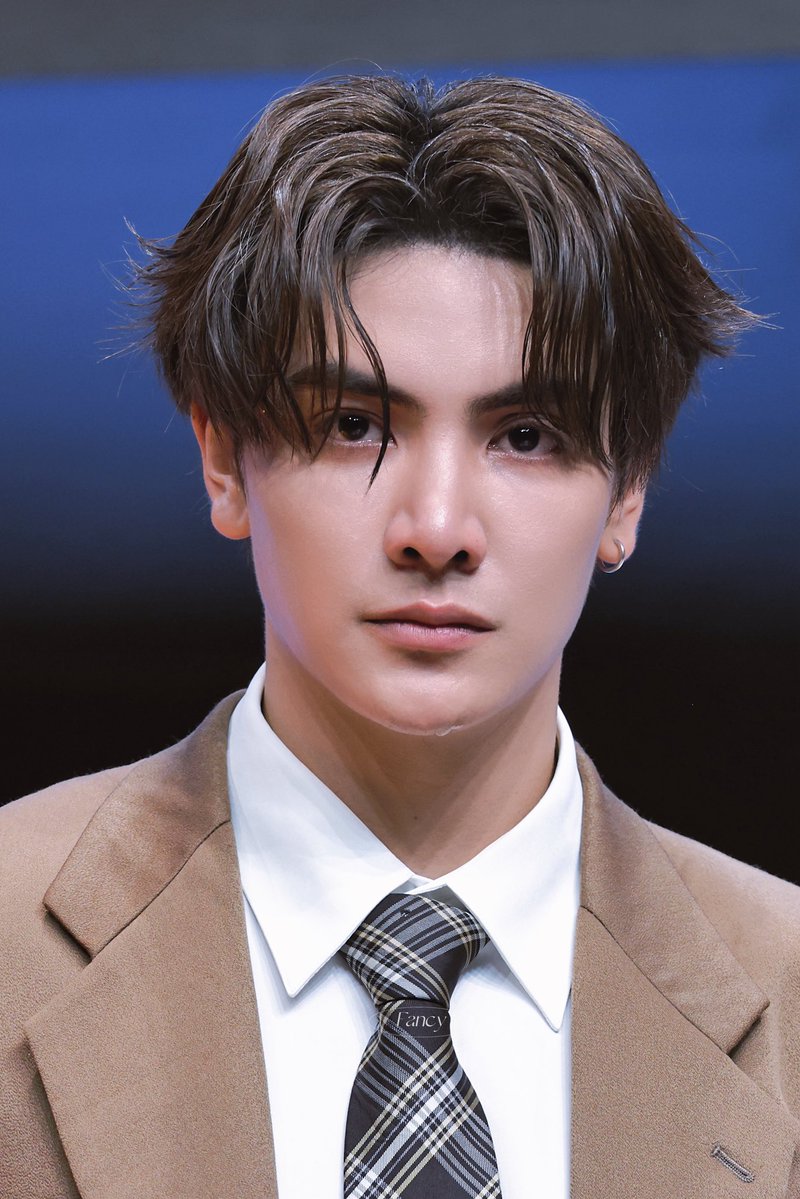 fancy_jd's tweet photo. Want to wipe the baby's tears. 😫😫

JOONGDUNK JAIDEE SEOUL SMILES
#JDJaideeFMinSeoul #JoongArchen @ChenRcj https://t.co/BR7svYpDGx