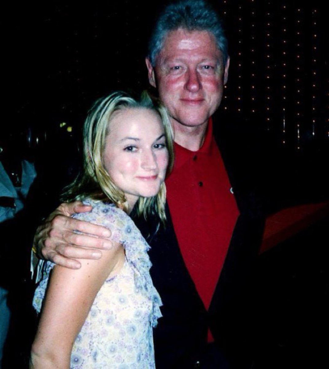 JohnFromCranber's tweet photo. Do you think Bill Clinton visited Epstein Island?

Is water wet? https://t.co/dBsH1pBDVz