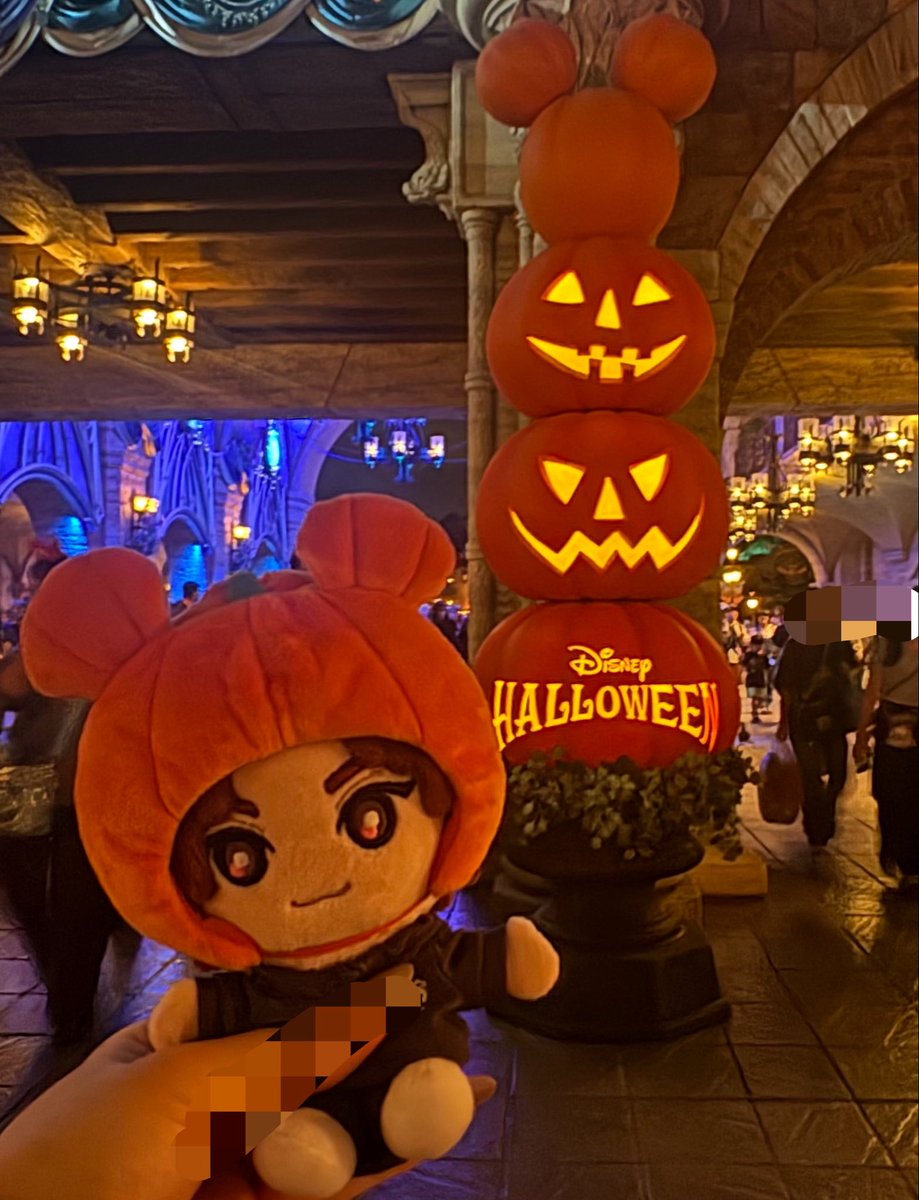 tigkunluv's tweet photo. ディズニーでハピハロしてきた。かぼちゃたいが。🎃 https://t.co/m8hwDRnaDR
