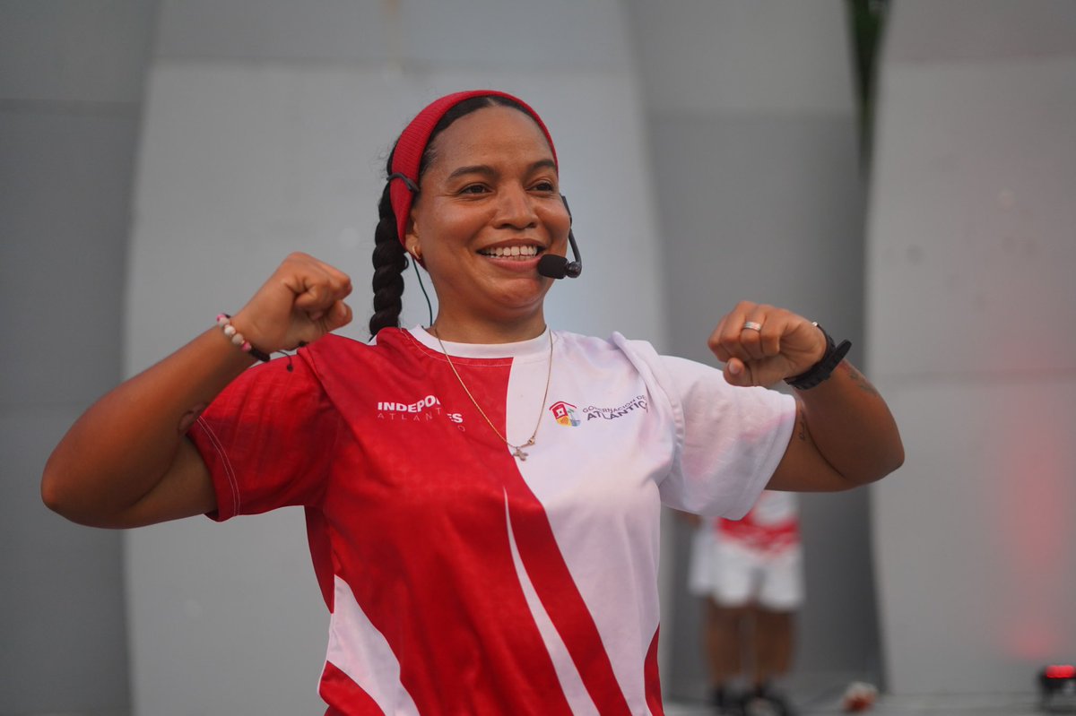 inder_atlantico's tweet photo. 💃🏽¡Qué energía en Santo Tomás! 

Vivimos una Súper Sesión de Actividad Física llena de energía, música, movimiento y, sobre todo, muchas ganas de disfrutar y cuidar nuestro bienestar🙌🏻

🏃🏽‍♀️ ¡Seguimos llevando actividad física, alegría y bienestar a cada rincón del departamento!🇮🇩 https://t.co/BbwMpTNvno