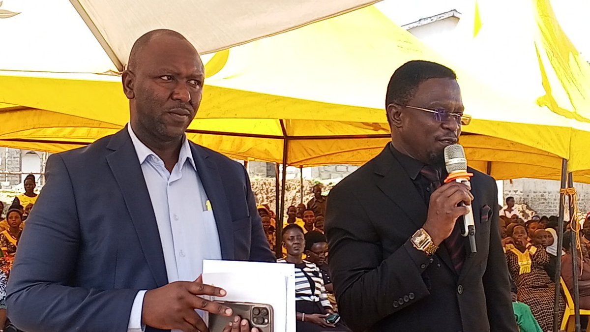HonCadetBenja's tweet photo. My heartfelt appreciation to H.E. President YKMuseveni,Hon.Members of Parliament,leaders,friends,relatives andeveryone who stood with us during the send-off of my beloved father.Yourpresence,prayers,messages,andsupport gave us strength during this painful time.God bless you all🙏🏿 https://t.co/Ovh8TH2Xkf