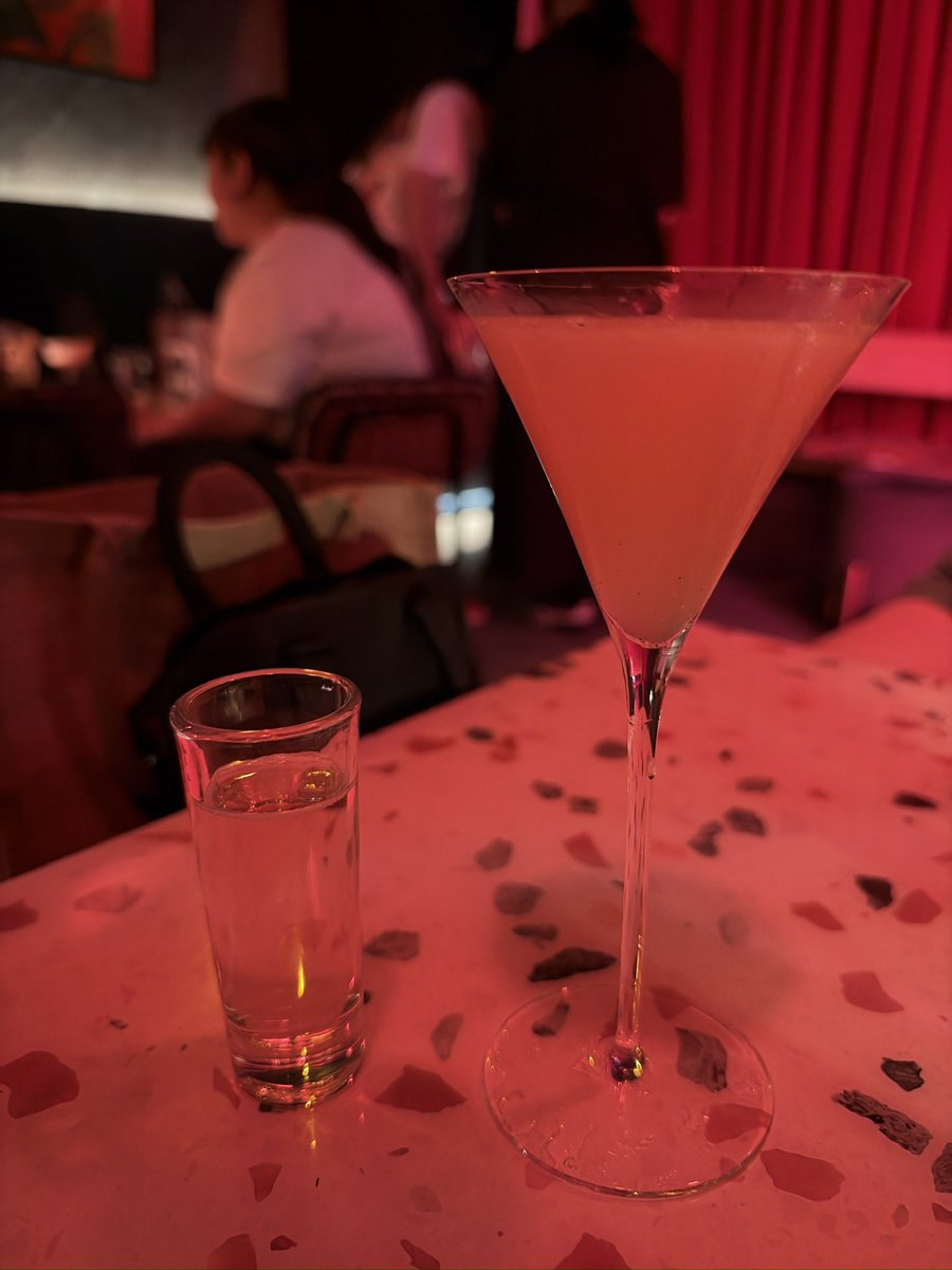 Nazzzkid's tweet photo. 三藩市

Irish Coffee
Pornstar Martini https://t.co/yiY013TDCp
