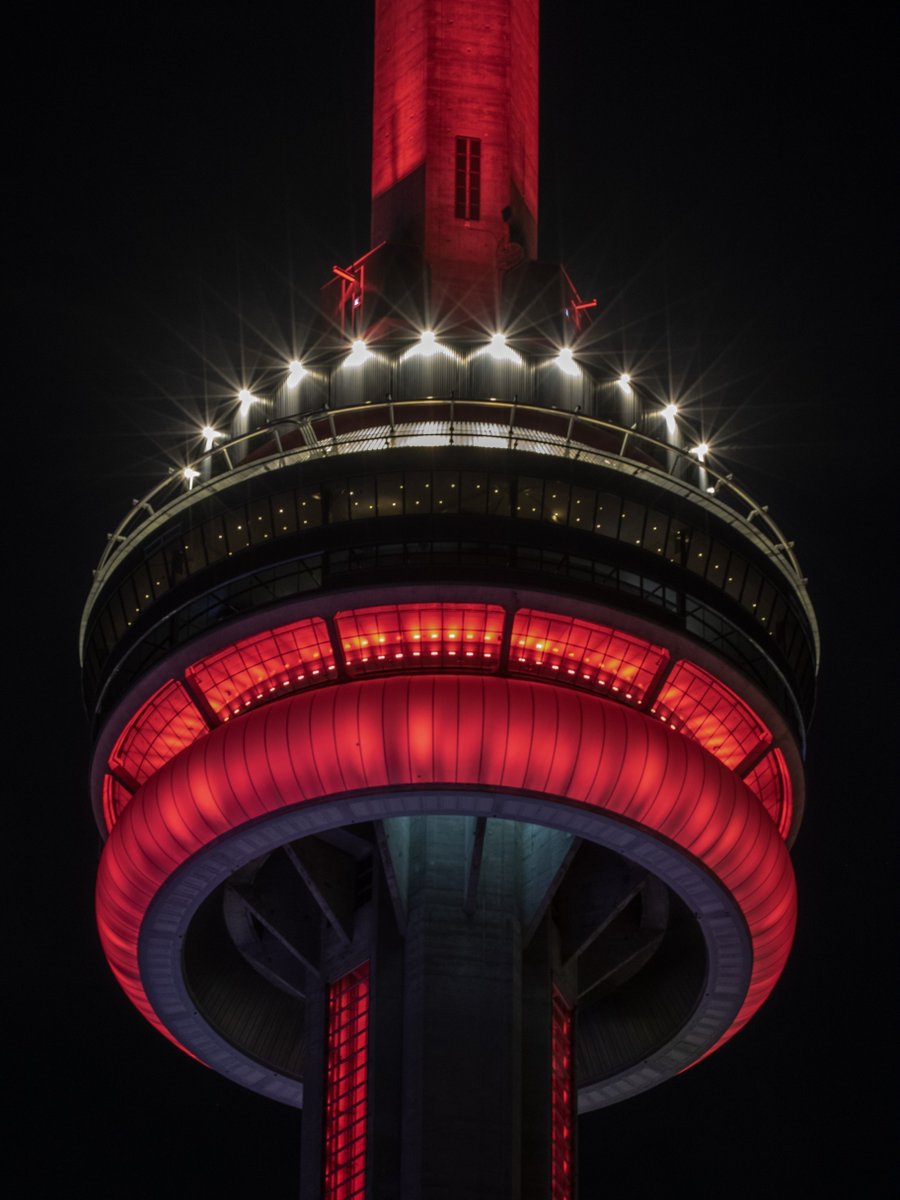 TourCNTower's tweet photo. Tonight the #CNTower will be lit red for Runway of Rezilience - in support of The Dreamcatcher Foundation and the Chanie Wenjack Foundation https://t.co/jxFedhFh1t