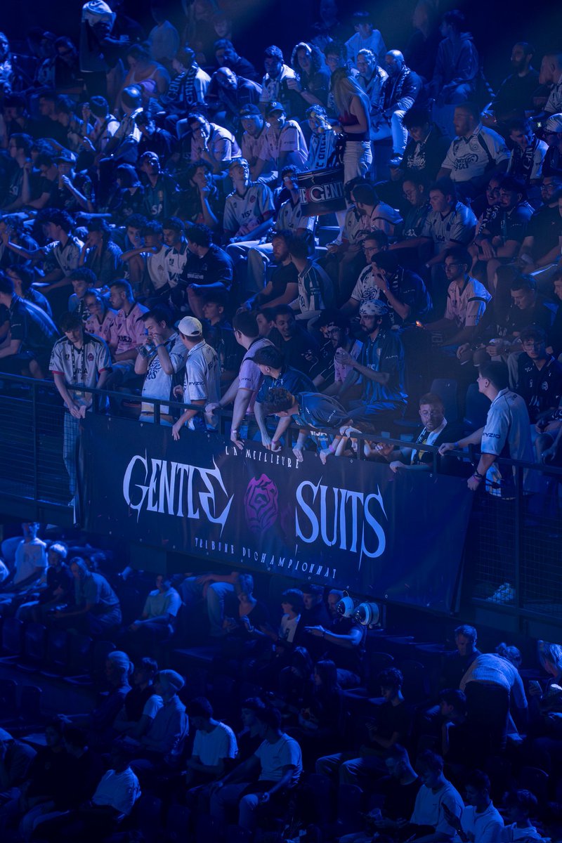 EyesonM16's tweet photo. @gentlesuits 👋👀 https://t.co/dURcc6caLz