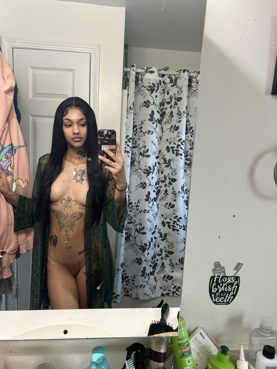 Bellachukkp's tweet photo. Hello 👋 
#cltfreaks #fayetteville #fayettevillefreaks #908meets #704meets #LA #hemet #City #petitegirl https://t.co/3SDpnRXYac