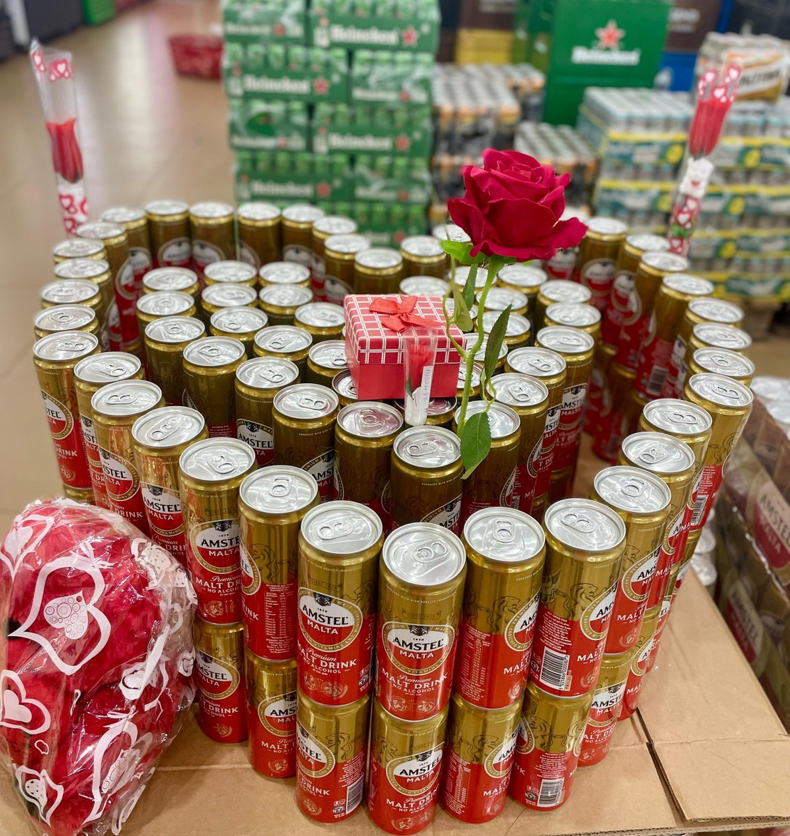 MartinsIfesi2's tweet photo. โค๏ธ From Amstel Malt to a Valentineโs Loveโฅ๏ธ
Valentineโs Day 2026 was more than just a day of love for me, it was an opportunity to turn creativity into a customer experience.
@NBPLC
#NigerianBreweriesAt80
#NBAt80 https://t.co/rbRMa0BjMn
