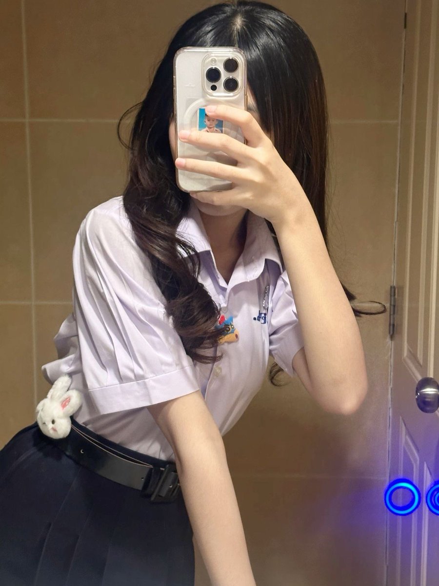 ElwandaUrelvd8's tweet photo. -`♡´- โจทย์: รถวิ่งด้วยความเร็ว 20 m/s เป็นเวลา 5 วินาที ระยะทางเท่าไหร่ ⊹⟢

       ✰ 𝐋𝐈𝐍𝐄 : Fiwfan56 

#แหลมฉบัง
#ศรีราชา

─── ⋆⋅☆⋅⋆ ──
 🌈 ฟรีถุง 🌈 รับเอง 🌈 เจอจ่ายจบ . https://t.co/2tVYg6Q7gF