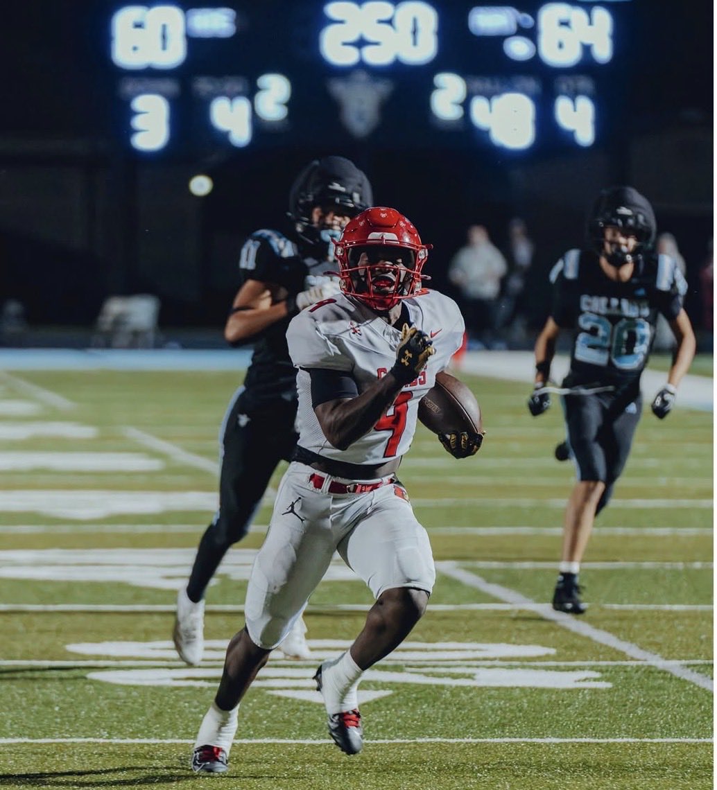 TimmyEmongo9's tweet photo. 🔴1-0 in district play 
🔵18 CARRIES 170 YARDS 6 TOUCHDOWNS (2 called back)
🔴9.4 YPC
🔵ALWAYS FUN PLAYING AGAINST MY FUTURE @BallStateFB ROOMMATE 
🔴#MRFOOTBALL26 
@oaksie72 @RivalsHS @kyhighs @KYHighFootball @kybigthings @NateInSports @JoshMooreKY https://t.co/2NbvnJ2KLs