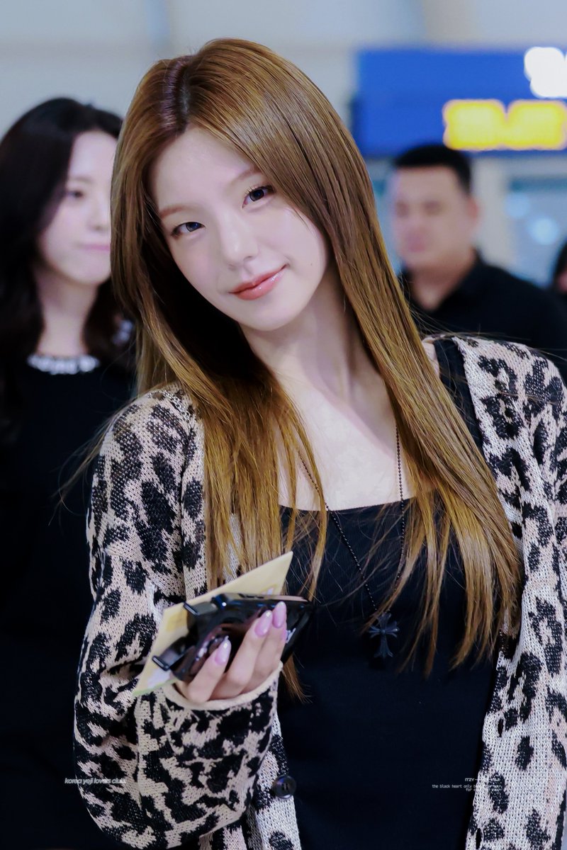yejisupporters's tweet photo. 260926 ///😍

#ITZY #YEJI #예지 #옞덩봤덩 https://t.co/pnDdGc0Ktj