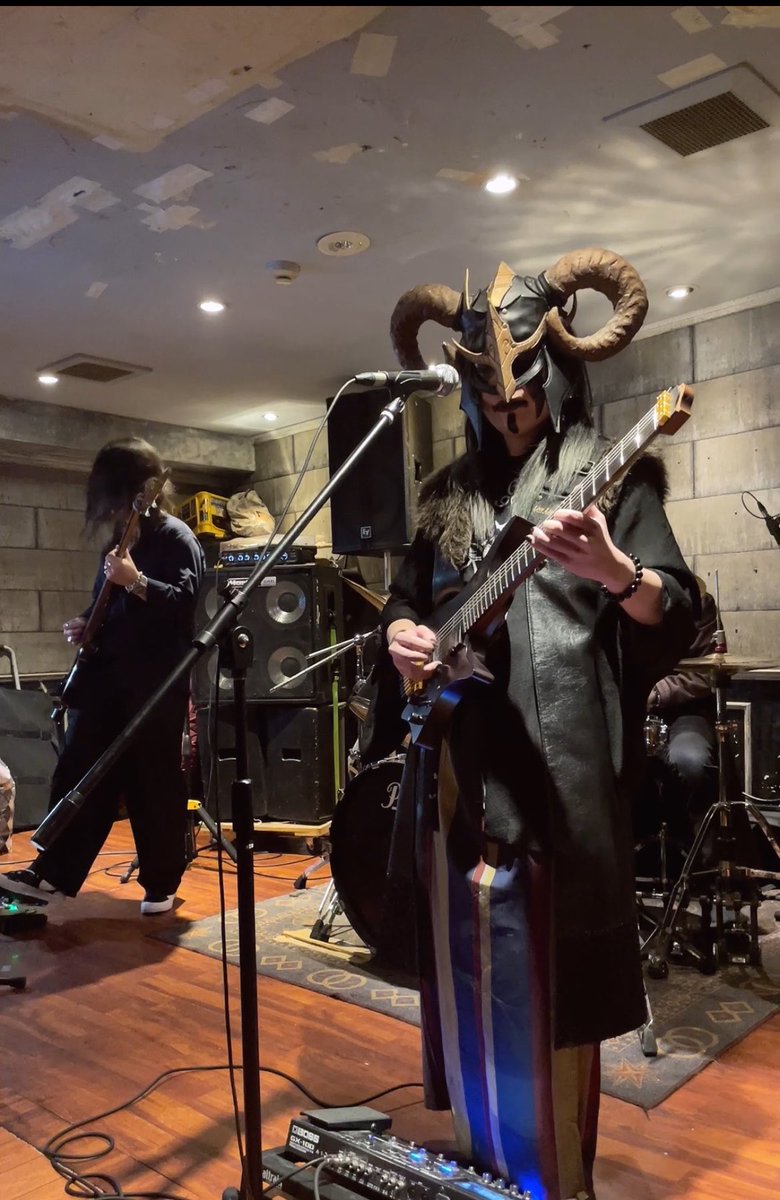 obsi_official's tweet photo. 9/25 西荻窪PitBar
「VIOLENT EMOTION Vol.23」

久しぶりのobsidianでのライブでした。
観てくださった皆様ありがとうございました！

またここから進んでいきます。 https://t.co/DGZHE8pyfI