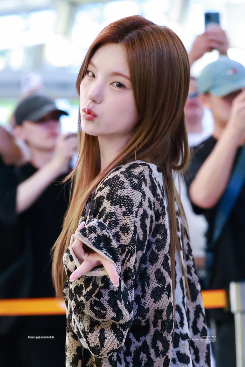 heartitzy's tweet photo. 오늘 완전 갸루라고 갸루~!! 하고 들어감ㅋㅋㅋㅋ커엽 https://t.co/eWSLt2JrYN