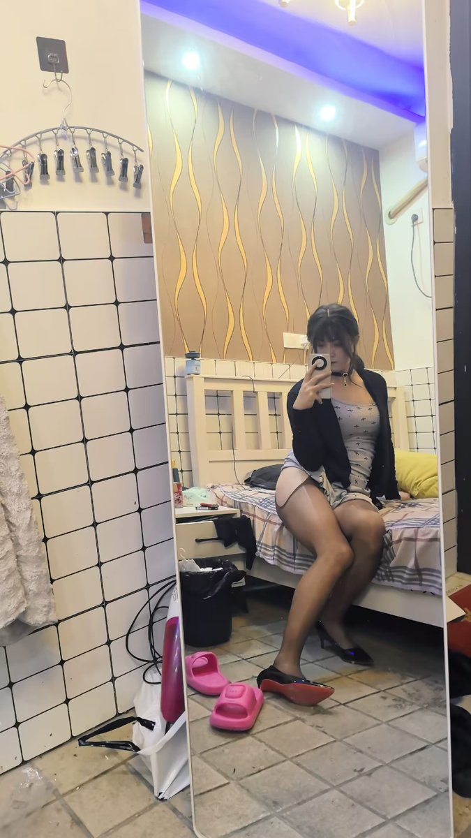 7tcrs's tweet photo. 😢依旧肉肉腿

#男娘 #伪娘 #女装 #男の娘 https://t.co/dfua0fL8ta