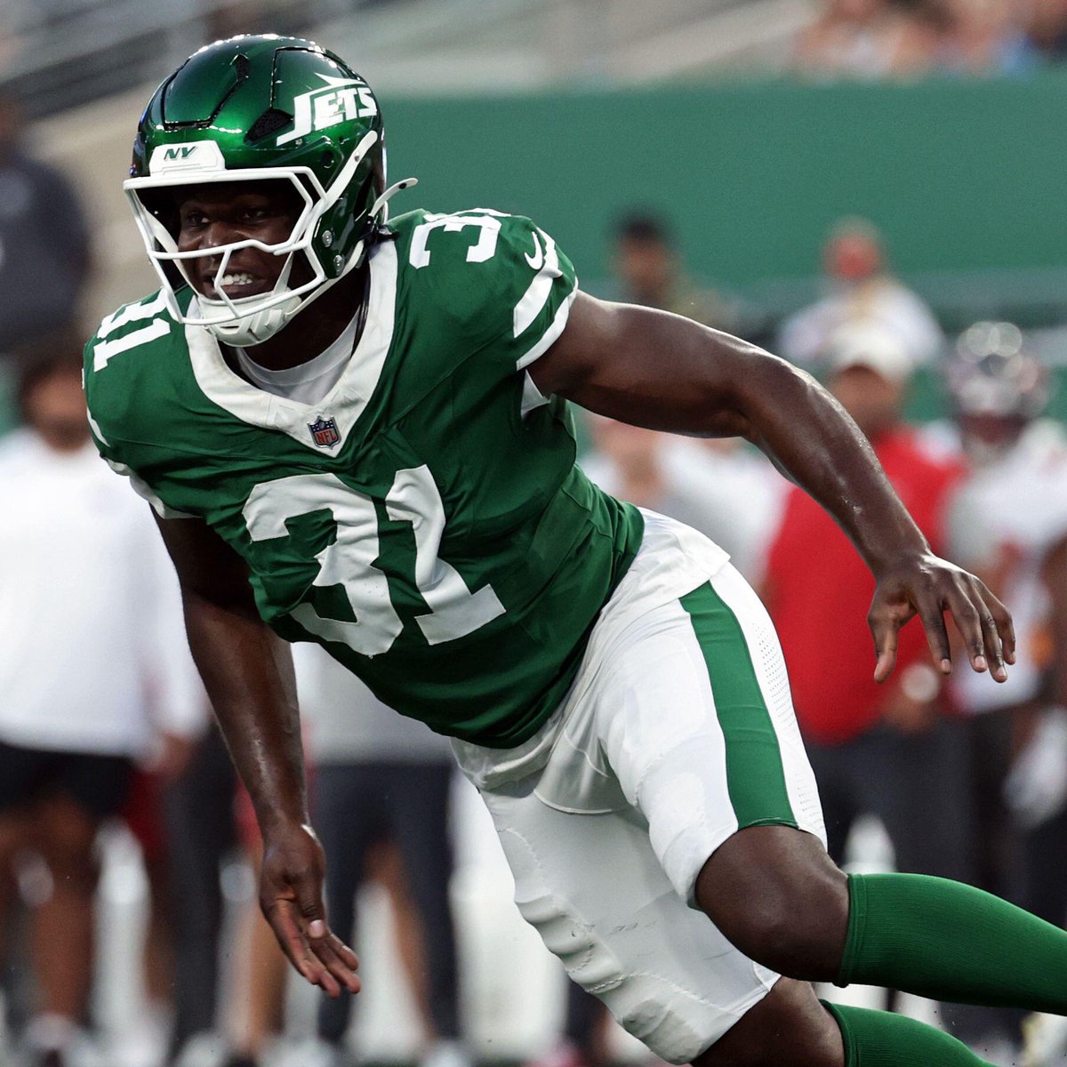 PFF's tweet photo. The only rookies with 2+ sacks over the first 2 weeks of a season over the last 5 years

Aidan Hutchinson (2022)
David Bailey (2026) https://t.co/7vKFryHiRC