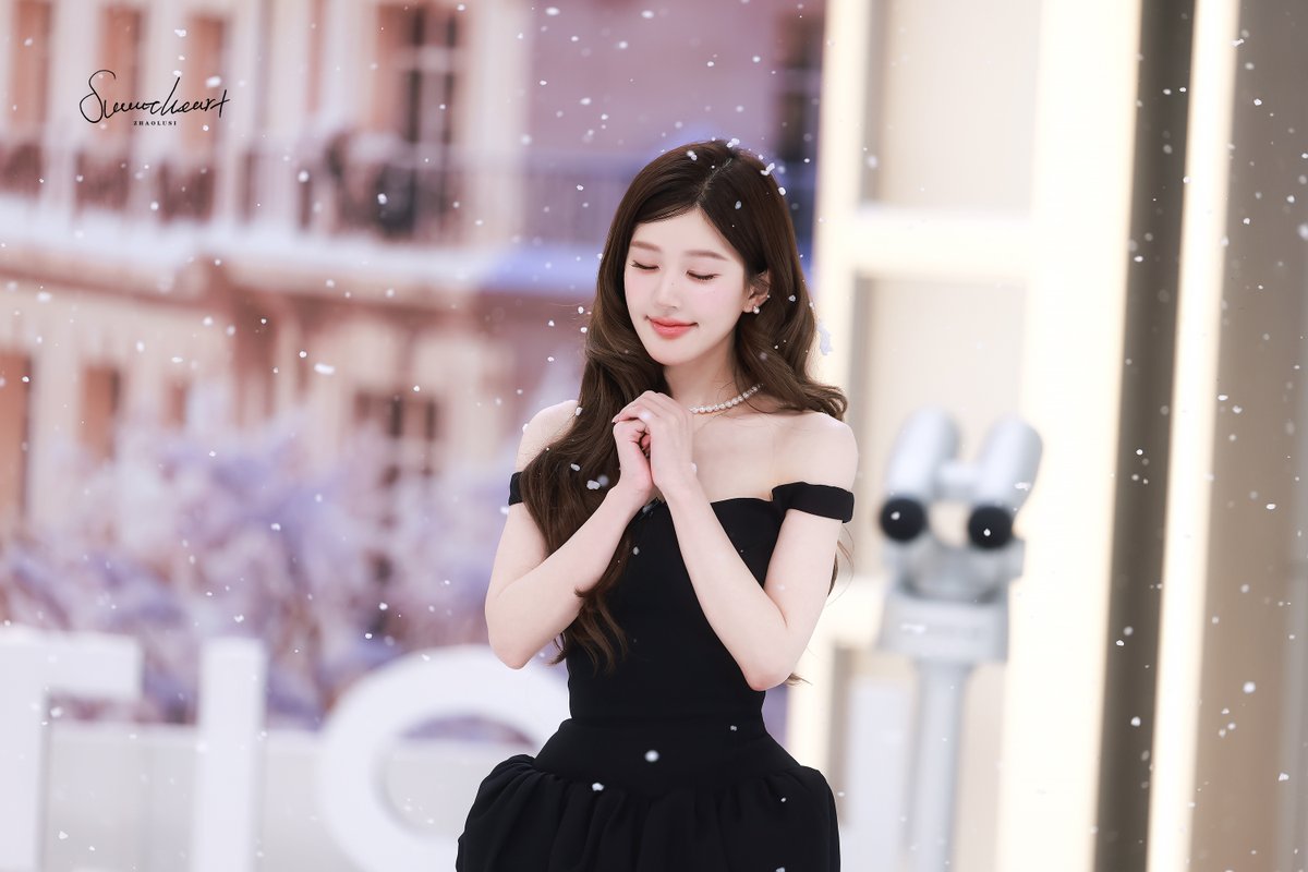 zhaolusi_intl's tweet photo. [📸] 092626 #ZHAOLUSI #赵露思
Fansite Weibo Update

©️ Sweetheart_赵露思

[2]

🔗 https://t.co/ZJXiTj5Tj6

#RosyZhao #조로사 #จ้าวลู่ซือ https://t.co/bB4LLht13z