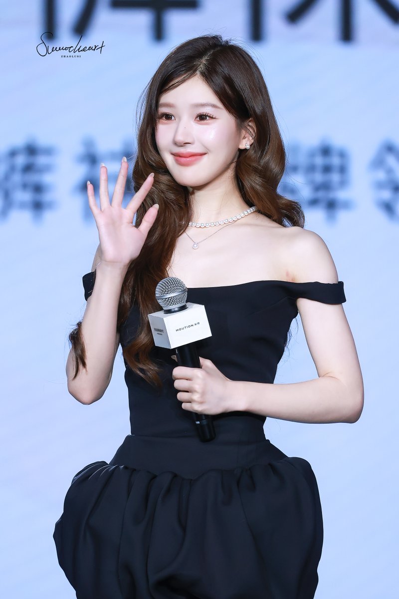 zhaolusi_intl's tweet photo. [📸] 092626 #ZHAOLUSI #赵露思
Fansite Weibo Update

©️ Sweetheart_赵露思

[2]

🔗 https://t.co/ZJXiTj5Tj6

#RosyZhao #조로사 #จ้าวลู่ซือ https://t.co/bB4LLht13z