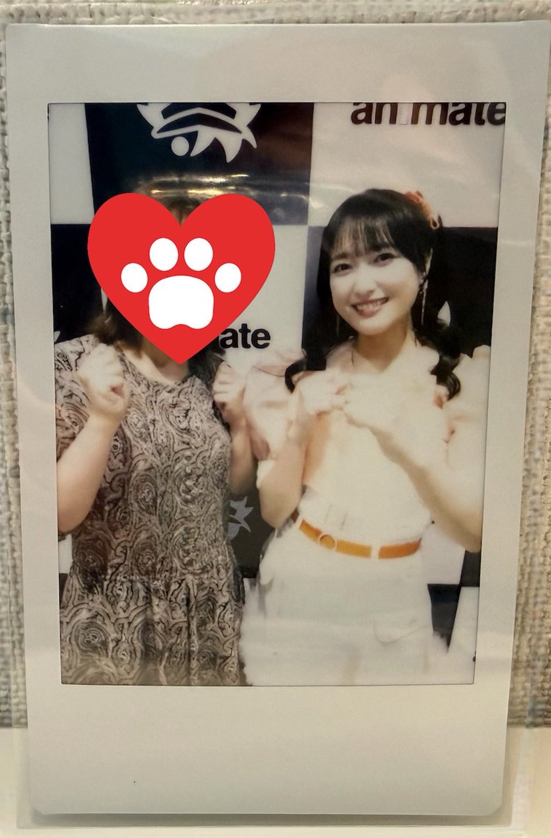 mcz_45AS's tweet photo. i☆Risちゃんのリリイベ✨
会場の照明が悪かったのか撮るチェキが全部暗くて集合チェキtake4…
何回も撮り直しして頂きありがとうございました🙇‍♀️
ラストチャンスで綺麗に撮れて良かった😭
家宝が増えました！！ https://t.co/cUxLXrhTfV