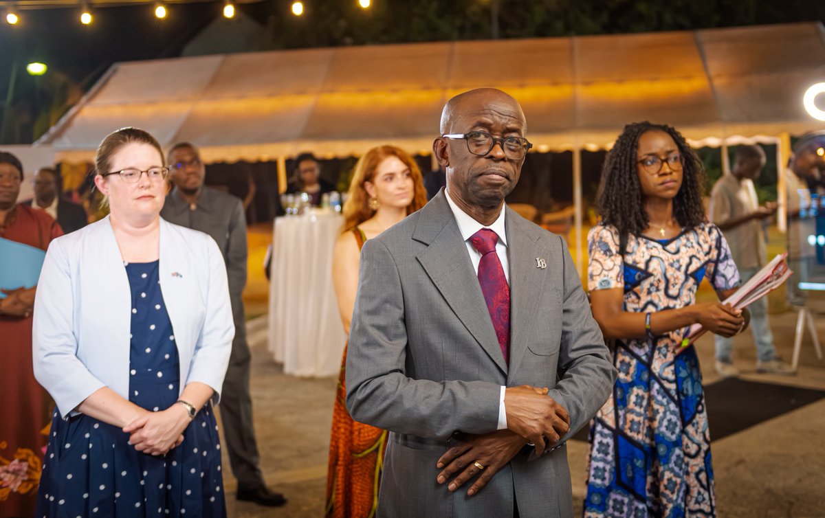 UKinDRC's tweet photo. Le Gouvernement de la RDC, représenté par @RogerKamba et @MinSanteRDC, a annoncé un investissement de 25M$ pour l’acquisition de produits essentiels de santé sexuelle et reproductive, avec l’appui de la Banque mondiale et du GFF.

#PasDeBarrières #JusteDesOptions https://t.co/ouheRqhKjN