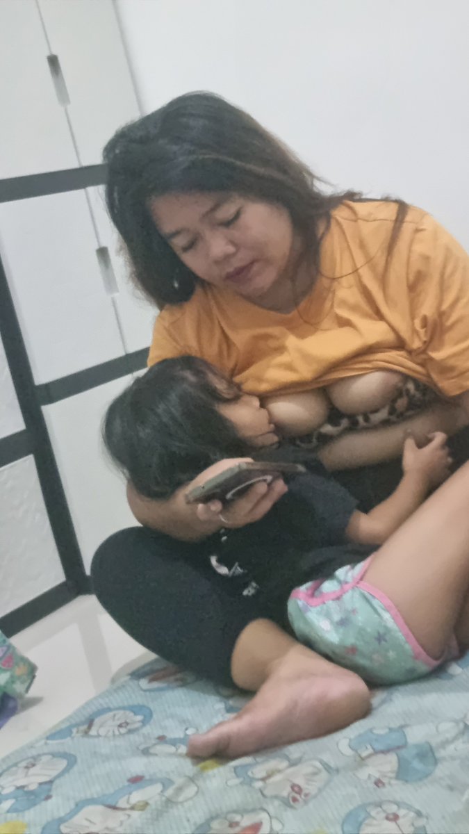 Choiroel6's tweet photo. Gantian sama Om dong Dek!!!,BH motif macan janda busui bikin ngaceng https://t.co/zzUNRmgLWz