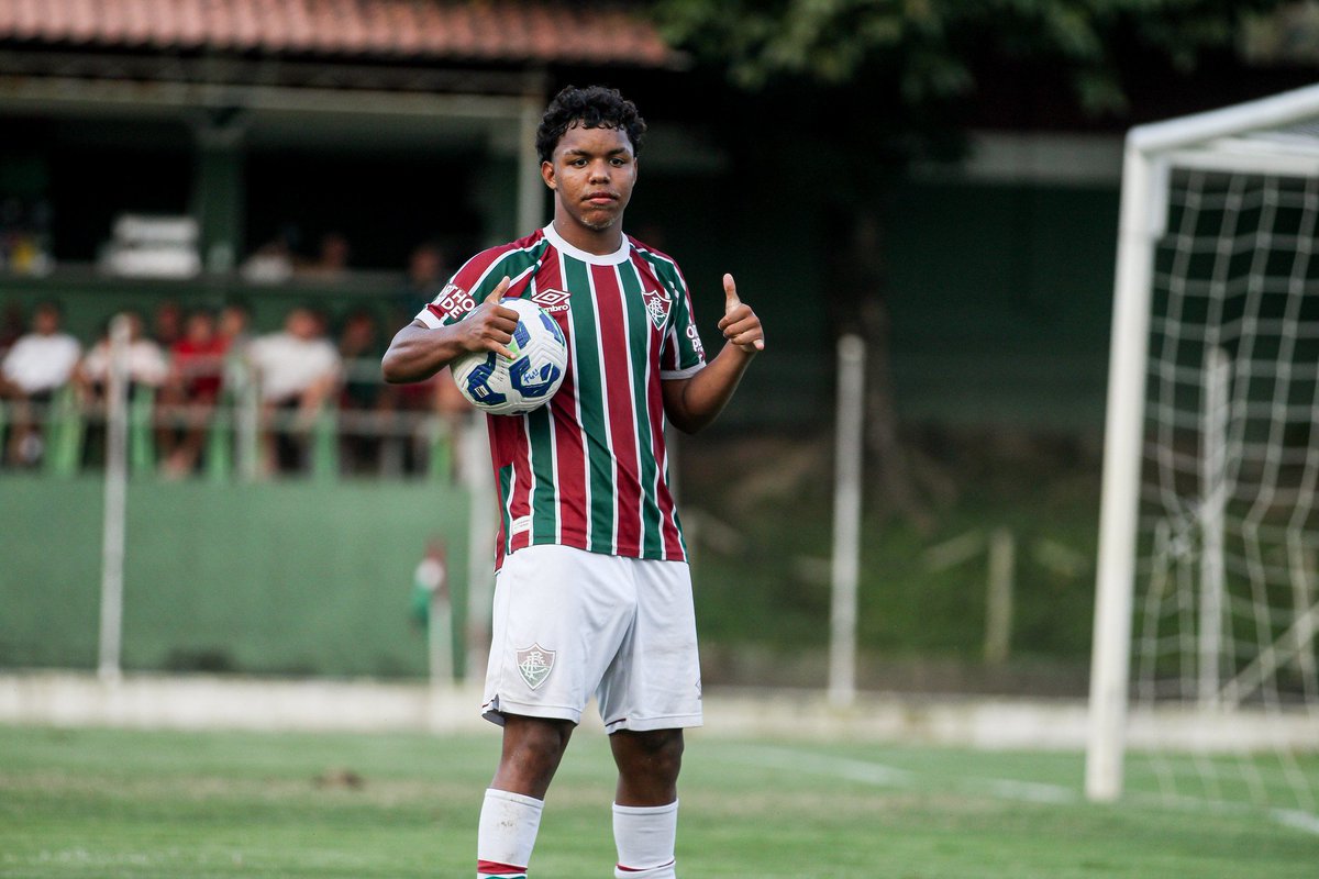 Ferreirafut_'s tweet photo. Wesley Natã é algo assustador, que jogador nós temos. 

Muito forte, habilidoso, que jogador https://t.co/zIzJbG8kVj