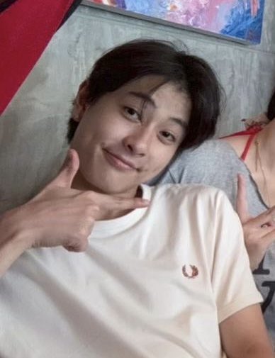 chorxsher's tweet photo. ก็ตัวแสบแถบอโศกอ่ะพี่ (หล่อนะนิเอาดี✋🏻) https://t.co/PjZhGcGX3u