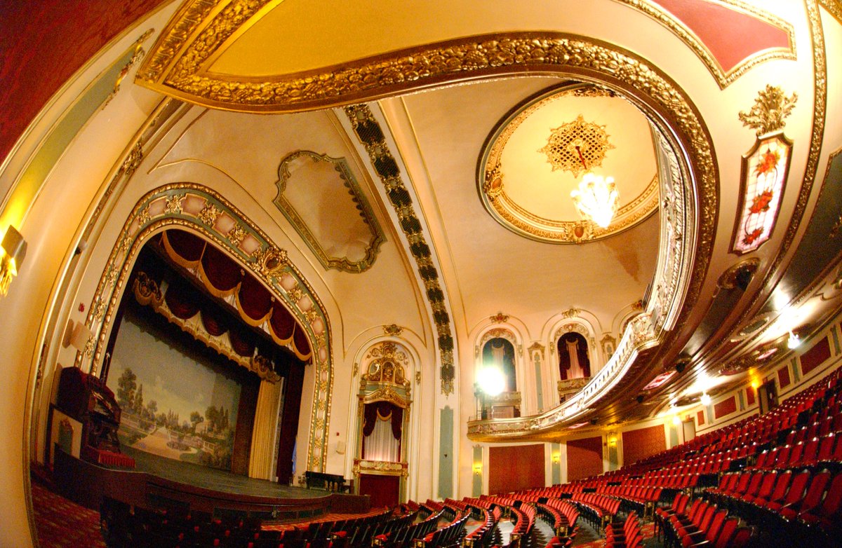 OklahomaMag's tweet photo. Oklahoma theaters are fighting for a spectacular third act amid the rise of online entertainment. Read more here: https://t.co/0ynIsGySiy
📸: Gary Crow https://t.co/55wr2wsmmz