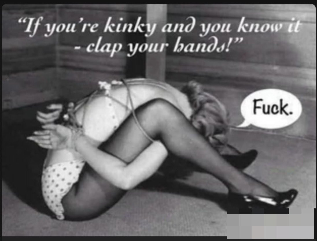 Pet_Slutty's tweet photo. 😂😍 https://t.co/w8V9hr43Y2