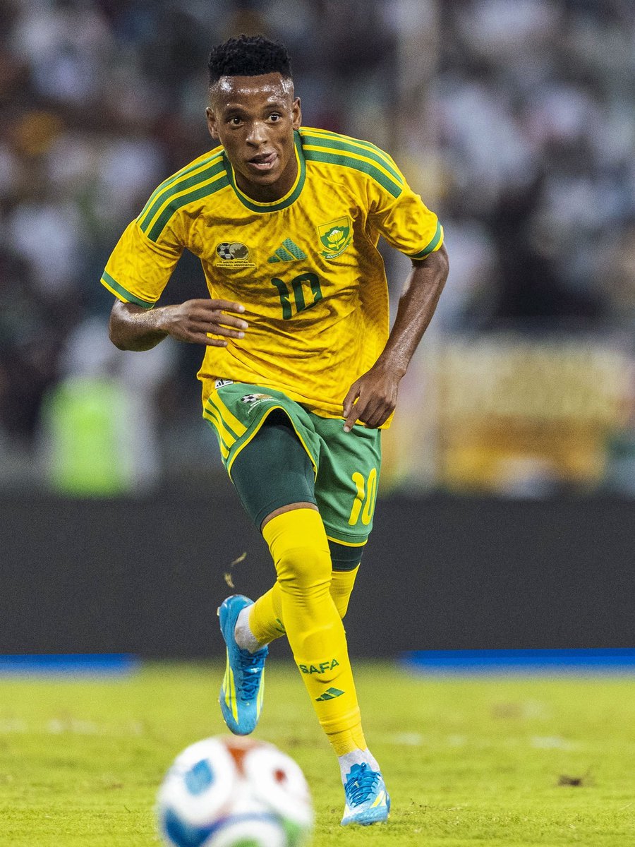 makwande_m's tweet photo. Don't say anything, just leave a heart for our Bafana Bafana jersey number 10, Relebohile Mofokeng! ❤️🐐 https://t.co/kRFY87exS4