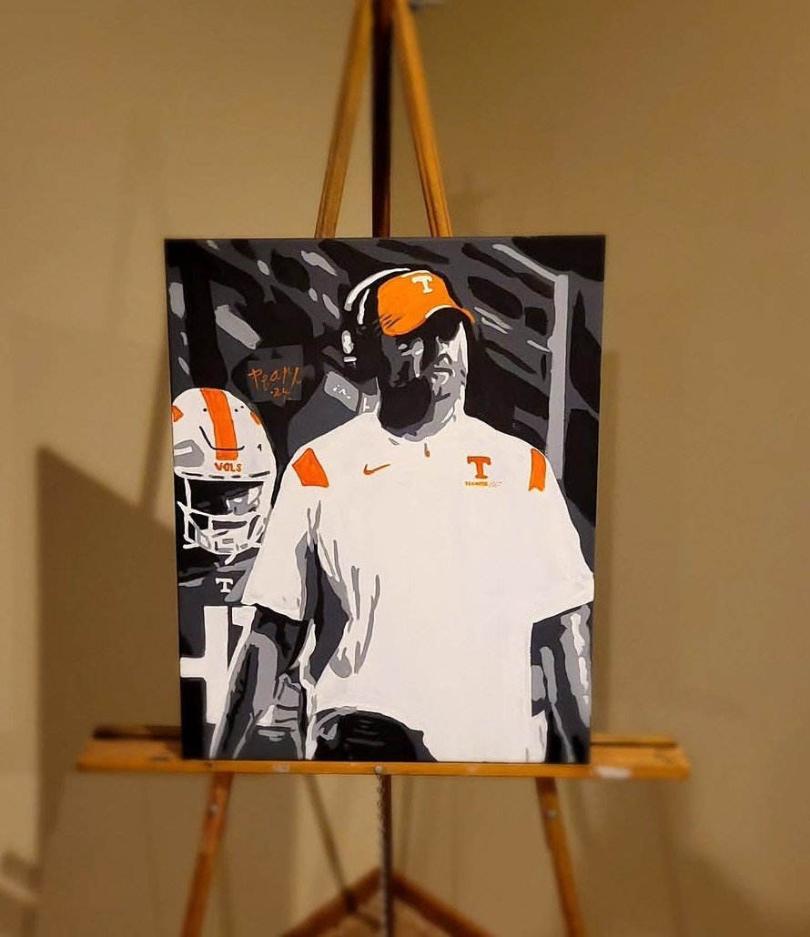 oyster_art's tweet photo. What a legend!
"Hey Coach, was wondering if you wanted to attempt a crossbar throw here for $100,000 for charity, from right where you're standing?" @CollegeGameDay 

Heupel: "Yep, we can do that!"

16x20 acrylic canvas #painting #art #colorSplash #Orange #Vols https://t.co/FjXpXrAtyx