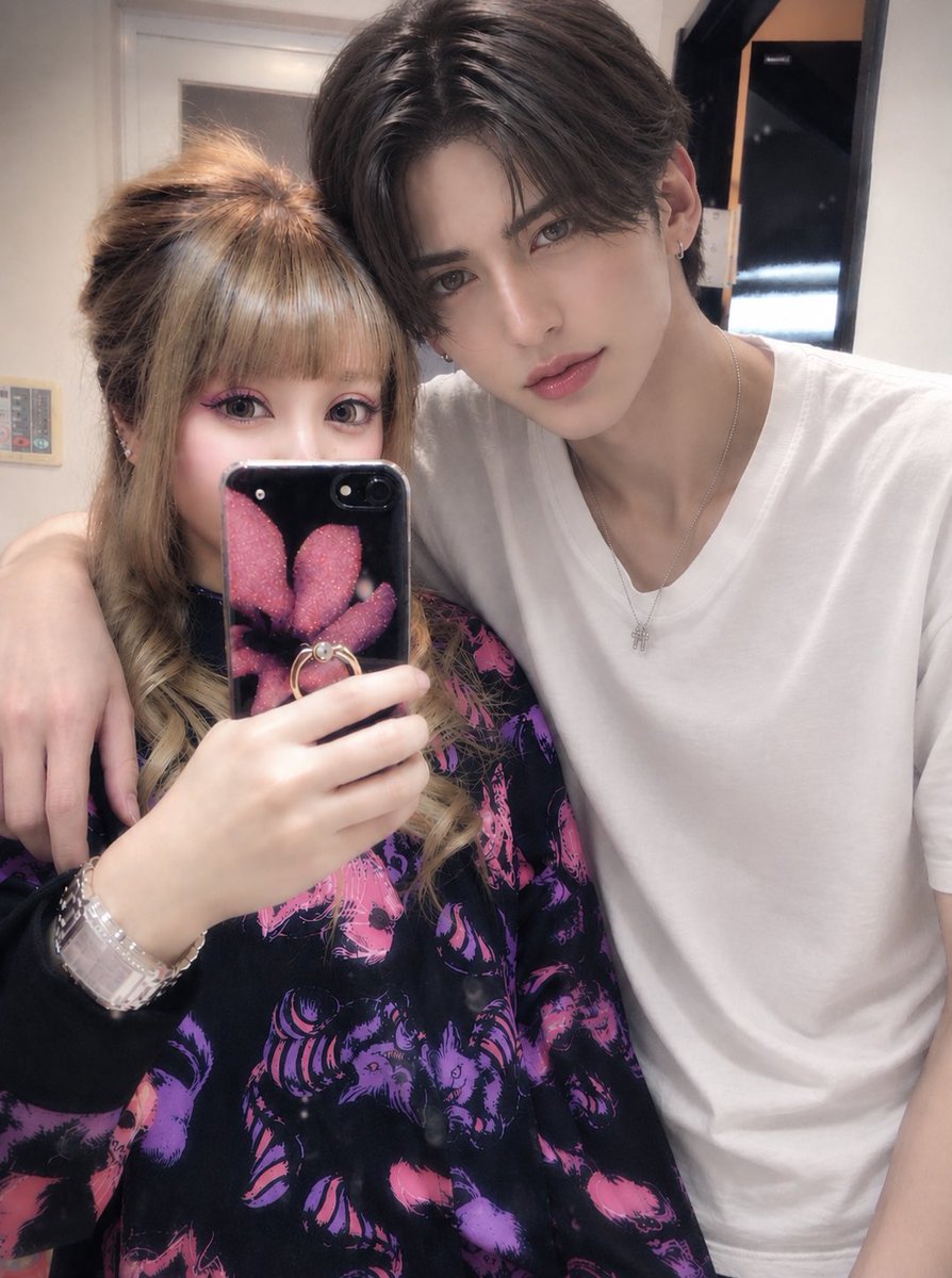 kurocofantasy's tweet photo. 匂わせのその先...

禁断の遊びを見つけてしまった(   ᐛ)
オイラの理想を詰め込んでみた
一生ニヤけてられるな
想像できることは現実に起きうるという思想を信じて.... https://t.co/6FXEQHSFVx