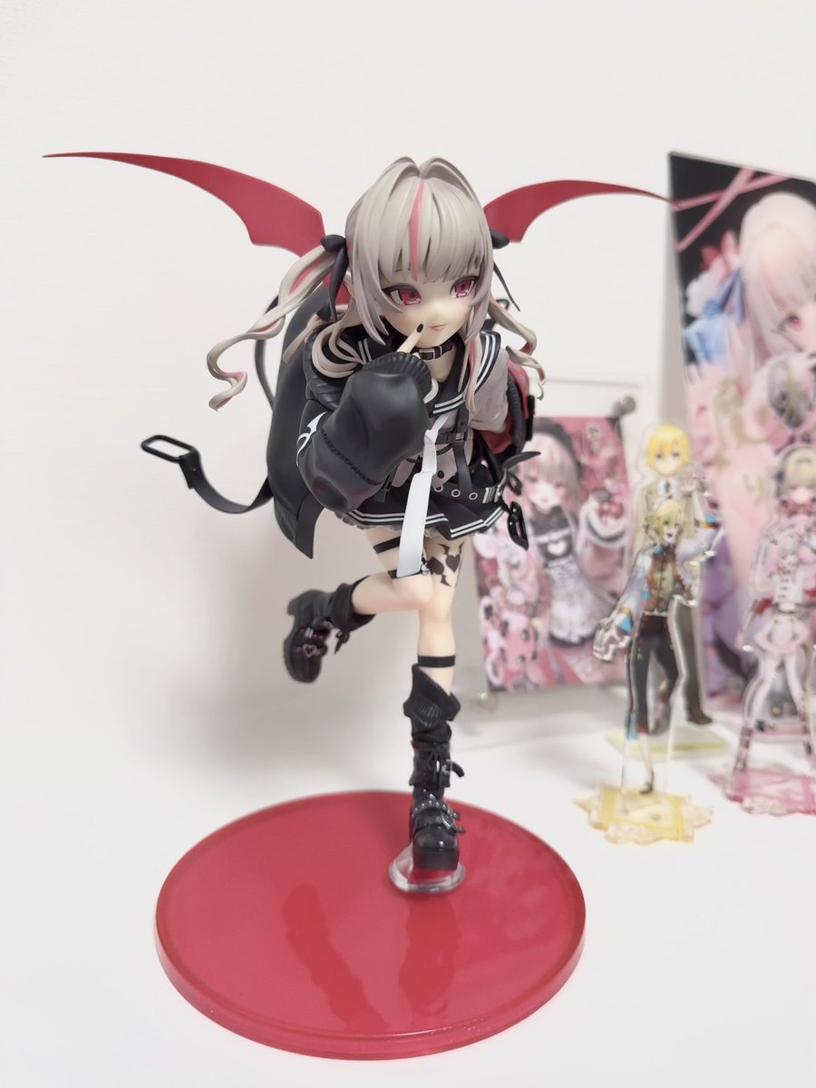 saki_598's tweet photo. りりむちゃんのフィギュア届いたᯠ_  ̫  _ᯄ ♡ https://t.co/QvgxTLoRCF
