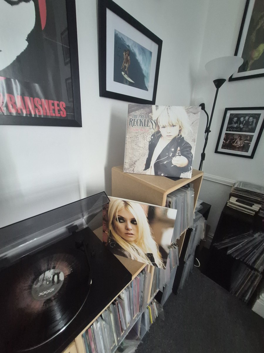 DebsHol50's tweet photo. #ThePrettyReckless from Light me up and Medicine 😎🖤🎸🎼🎤🎹 https://t.co/Xc8yWZwei1