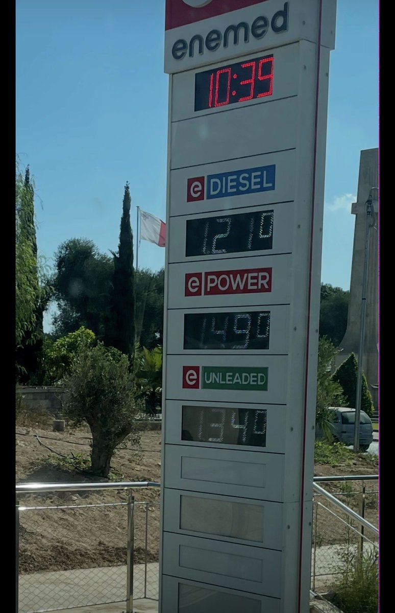 CanteroRaquel's tweet photo. @oscar_puente_ Malta https://t.co/PYIQ1VqOsX