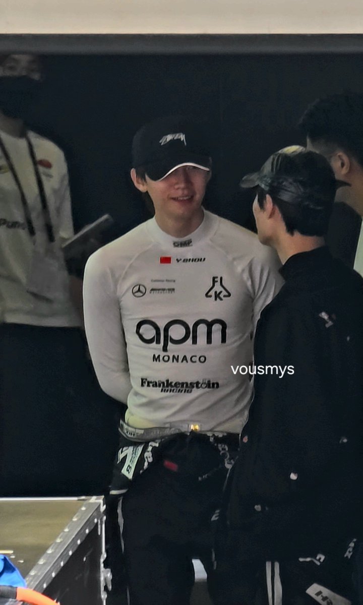 vousmys's tweet photo. อี้หรานแข่งรถทุกวันได้ไหม 🫠 https://t.co/f0JX3VAhYr