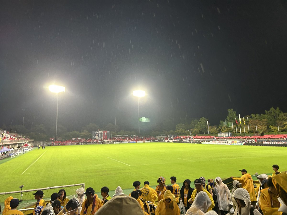 MveKc's tweet photo. 帰宅してDAZNでハイライト確認。
1点目マジできれいすぎる。
2点目は元彦の2度追い3度追いで得たPK、80分であれだけいけるのほんとすごい。 https://t.co/7phbKBPF6A