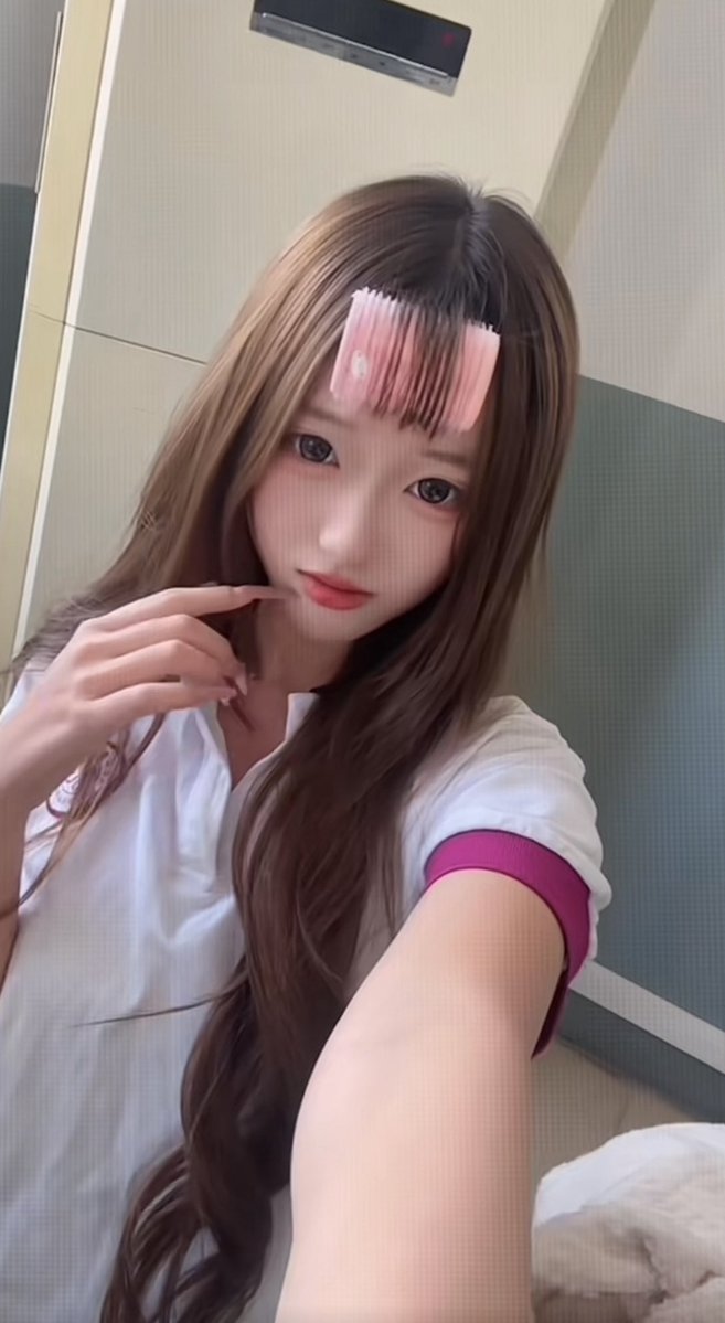 YKK65589200's tweet photo. 继续发福，我真的不要🚪 

 真的给b看 不信你试试   

 我真的是女菩萨 https://t.co/gZFDboWvi1