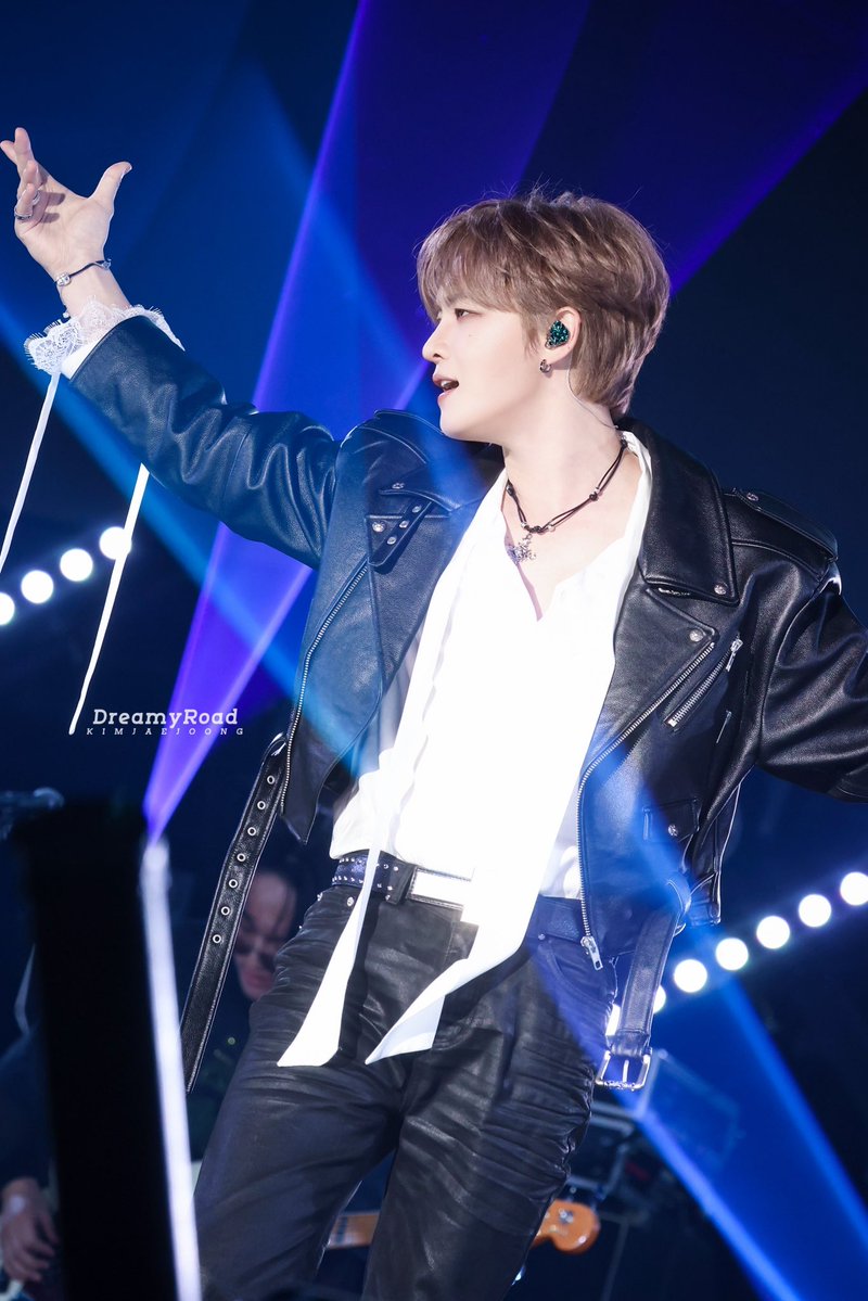 KJJ_DreamyRoad's tweet photo. 260926 SBI MUSIC CIRCUS HOKKAIDO

@bornfreeonekiss🦋

#김재중 #재중 #KIMJAEJOONG
#JAEJOONG #ジェジュン #金在中 https://t.co/voY7bFABuR