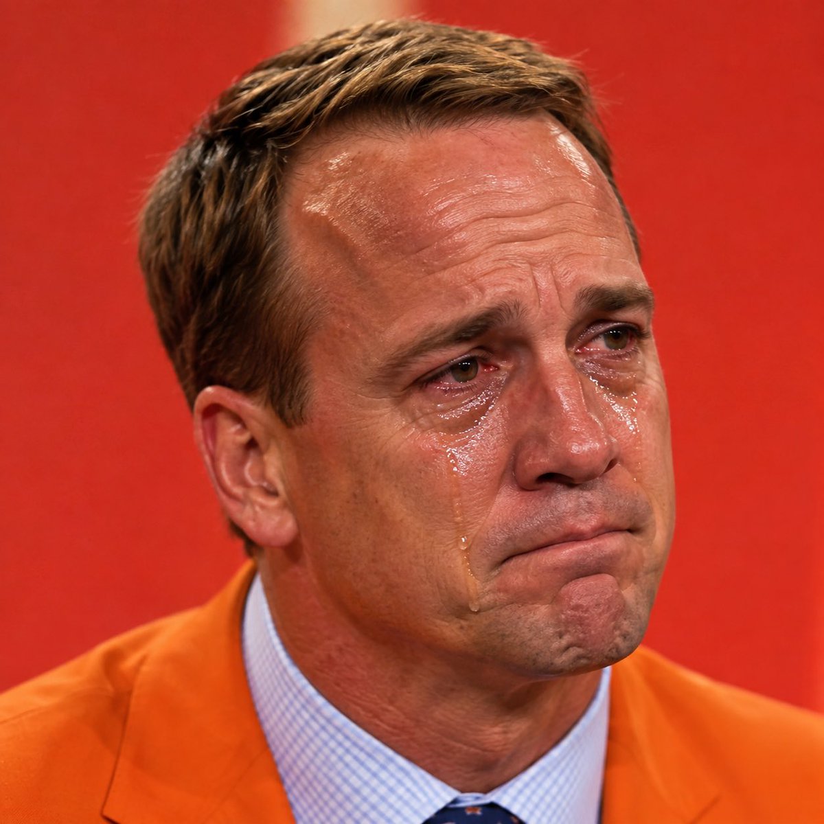 4thandStat's tweet photo. When your nephew walks into Neyland wearing your number and lays a 50 burger on your Alma Mater. https://t.co/xLhGzdBIuP