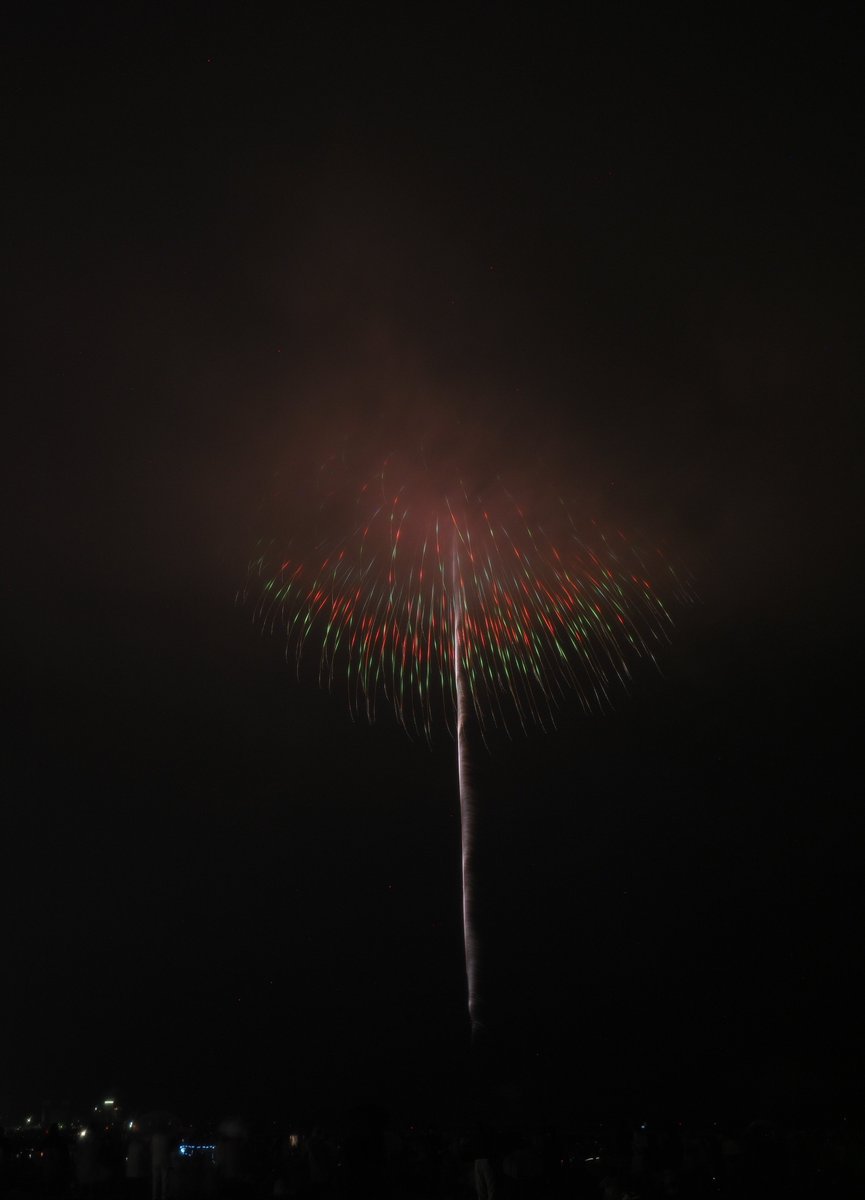 EF64EF81's tweet photo. 2026/9/26

無理やり雨のなか強行した大洗花火大会の有料席の状況です(笑)

まじで席代返金ものだろうこれ
雨つ粒付くわほぼ見えないわで

めっちゃ楽しみにしてた花火だから余計ショックって言うかガッカリした…… https://t.co/l7PFd5DqXk