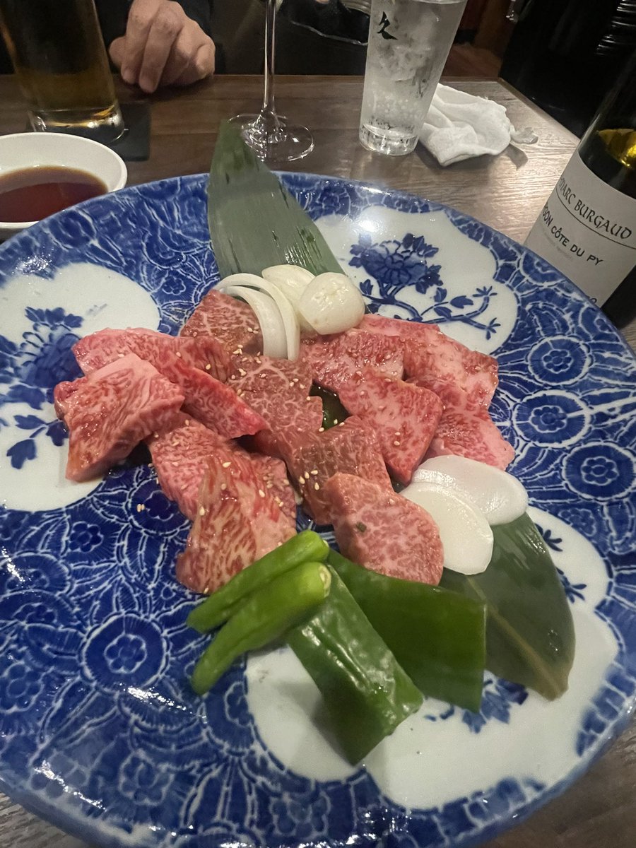 r_noborisaka's tweet photo. 12月にあるこちらの演奏会のリハーサルで秋田に来てい��す。羽川さん@HagawaCello のお父様が作られた歴史ある合奏団で、今回の定期で49回目を迎えられます。早��玉井先生の絶品のシューベルトに心掴まれました😭💘いつも美味しいお酒と食べ物と共に温かく迎えて頂き、秋田がとても好きです。 https://t.co/4xkwYWnCEd