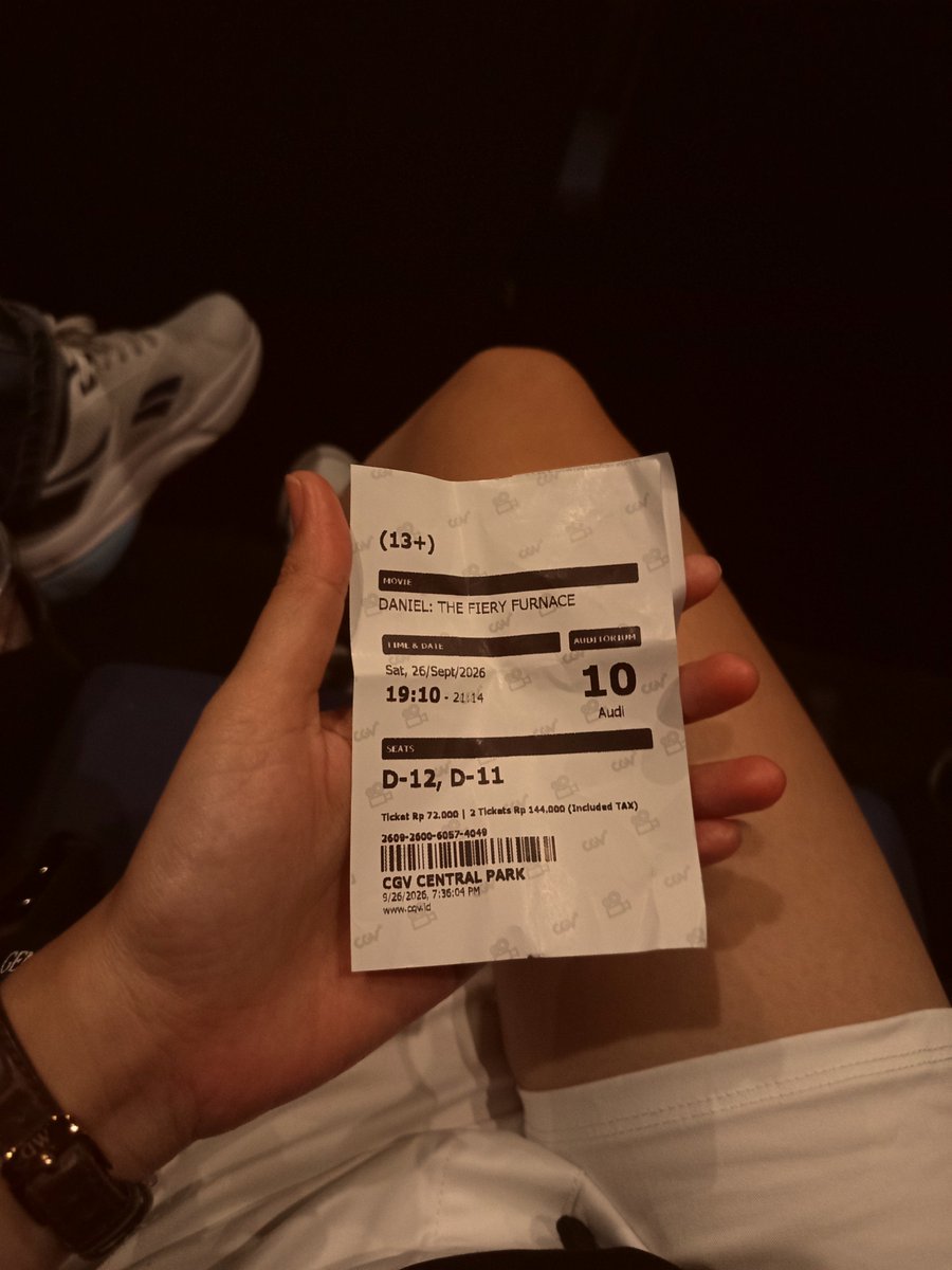 clndstn898's tweet photo. 🥺🥰 https://t.co/UmzRfAbP5w